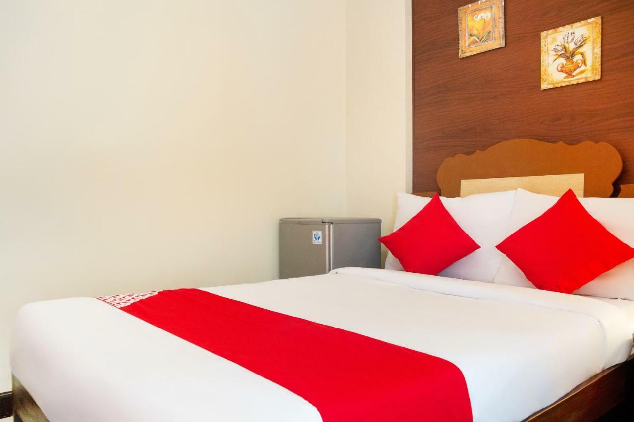 โอโย 153 มอนแคลร์ สวีท Hotel Davao ภายนอก รูปภาพ